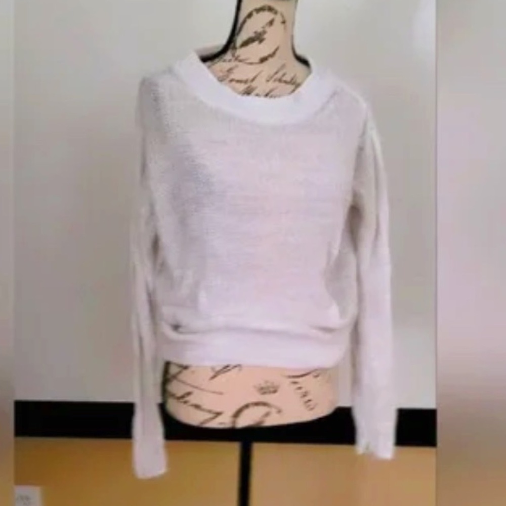 Faherty White Crew Neck Sweater Soft Knit Minimalist Design